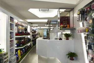 鋤草機專賣店裝修設計